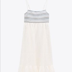 Zara voluminous midi dress in S
